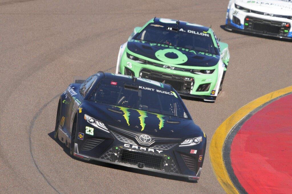 NASCAR Phoenix Auto Racing